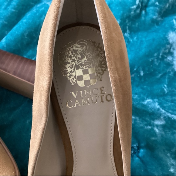Vince Camuto Villona heels - Picture 3 of 5